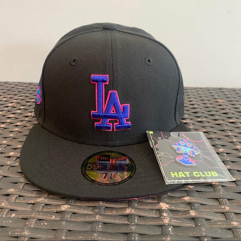 Hat Club Exclusive CyberPunk New Era‎ LA Dodgers With Pin - Picture 7 of 9